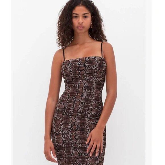 Aritzia Babaton Ruched Animal Print Bodycon Midi Dress Size 0 - Picture 2 of 10